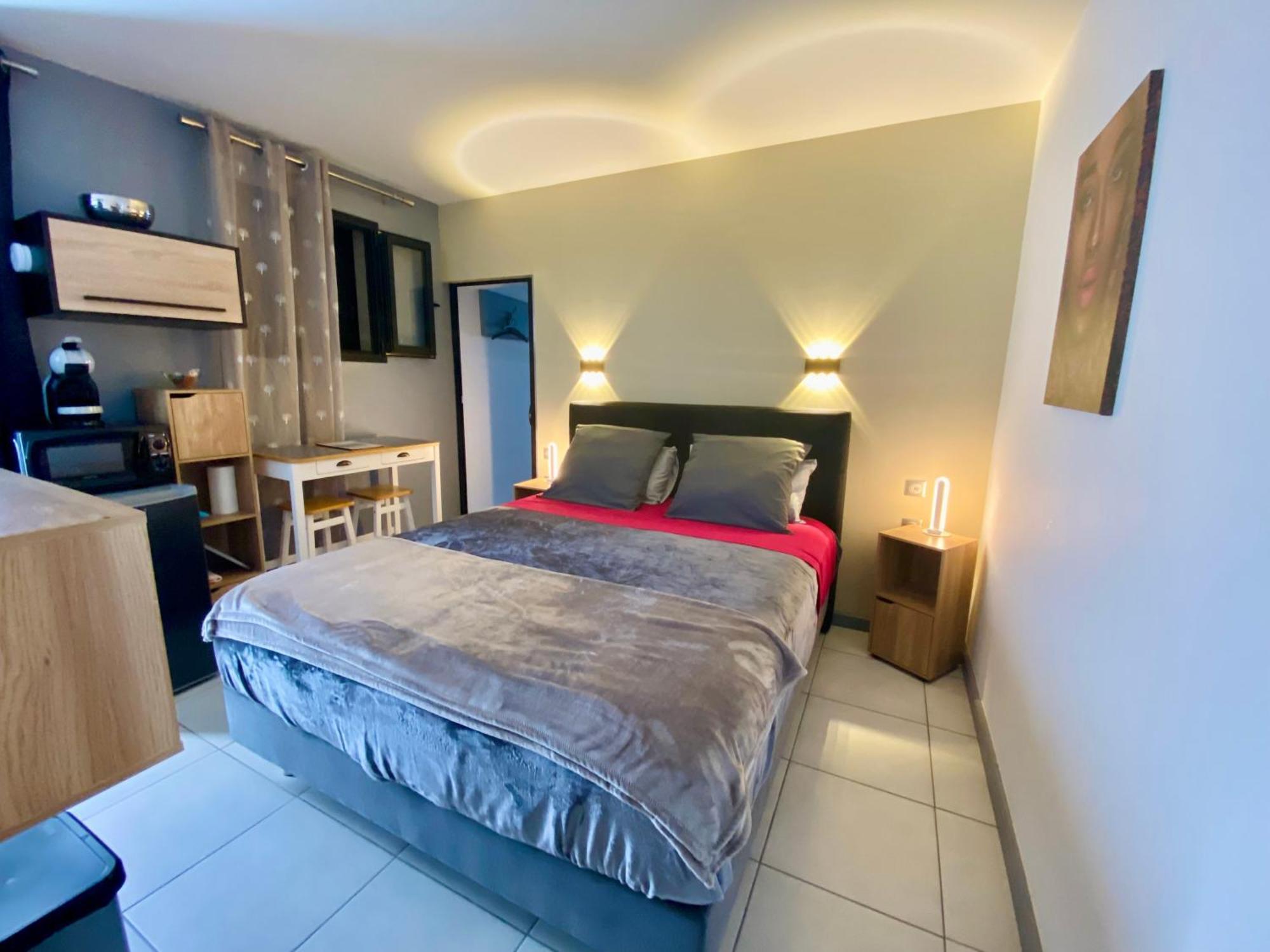 لو تامبون Hostal 170 Room 15 Service Appartement المظهر الخارجي الصورة